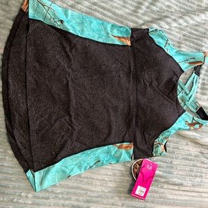 NWT Realtree Active built in bra tank!